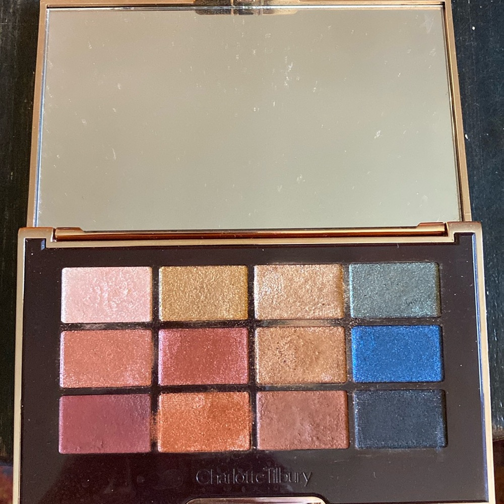 Charlotte Tilbury Icon palette
